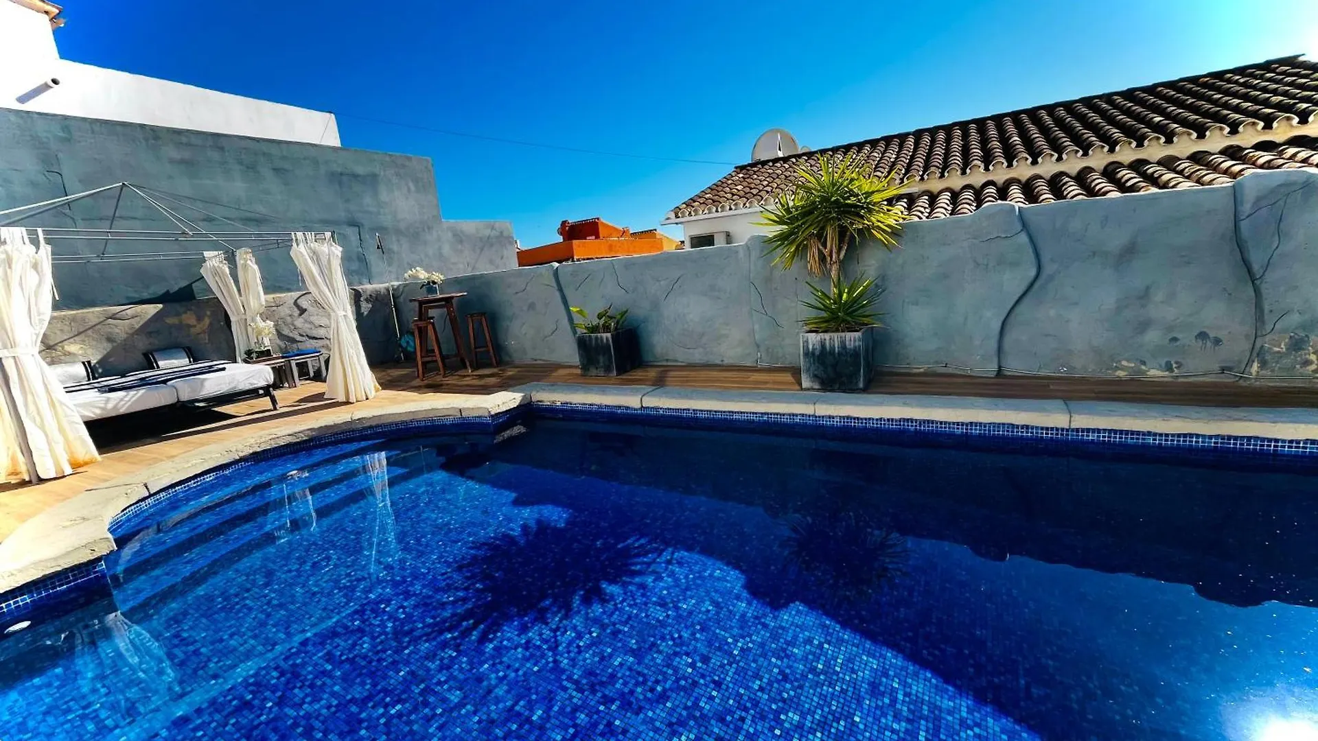 Problueidc Apartment Fuengirola Homestay