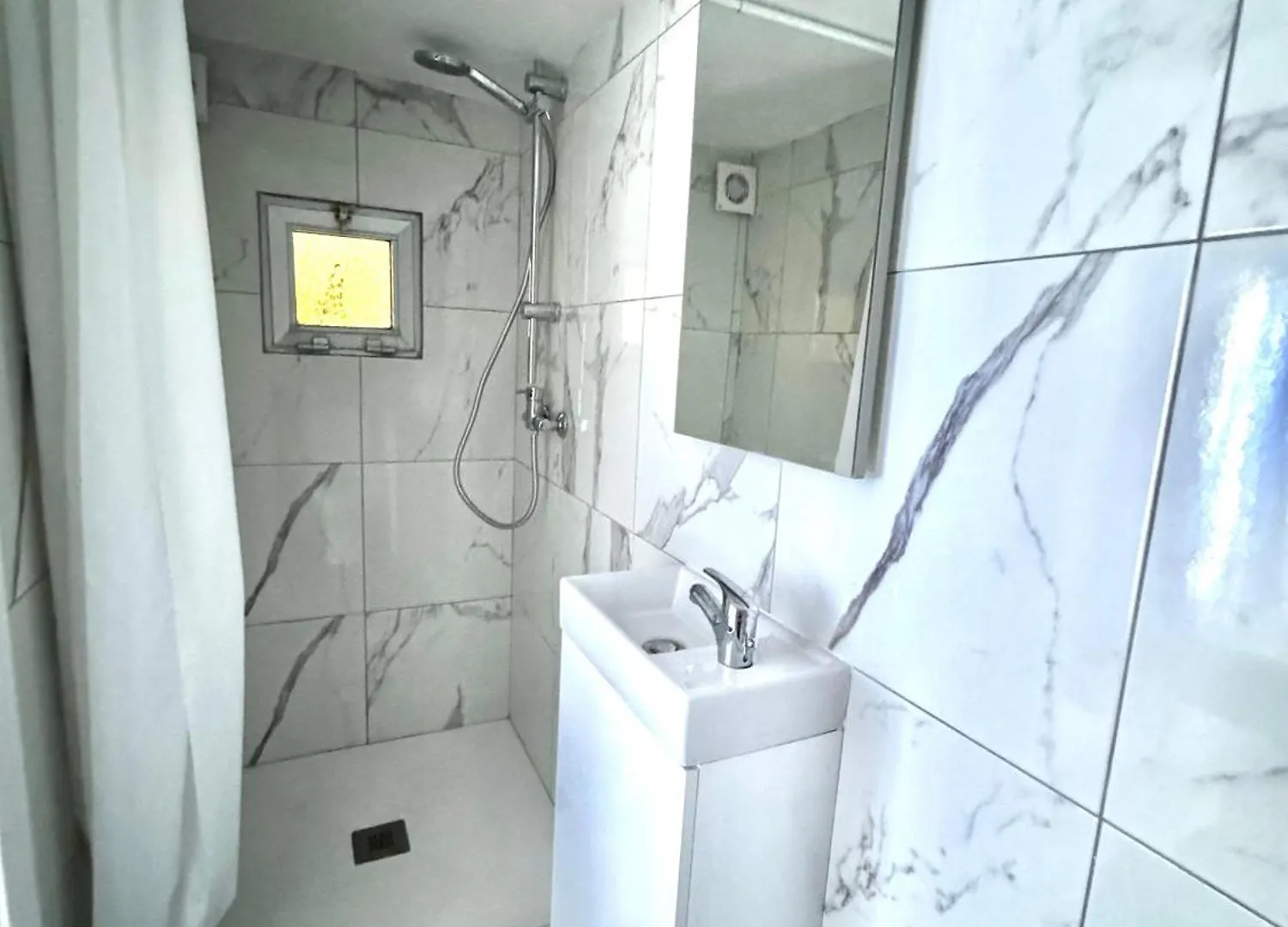Homestay Problueidc Apartment Fuengirola Spain